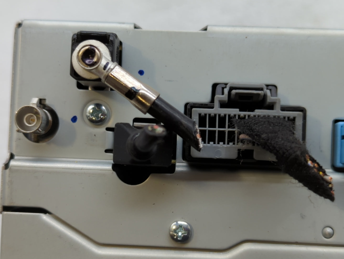 2014-2016 Chevrolet Malibu Am Fm Cd Player Radio Receiver - Oemusedautoparts1.com