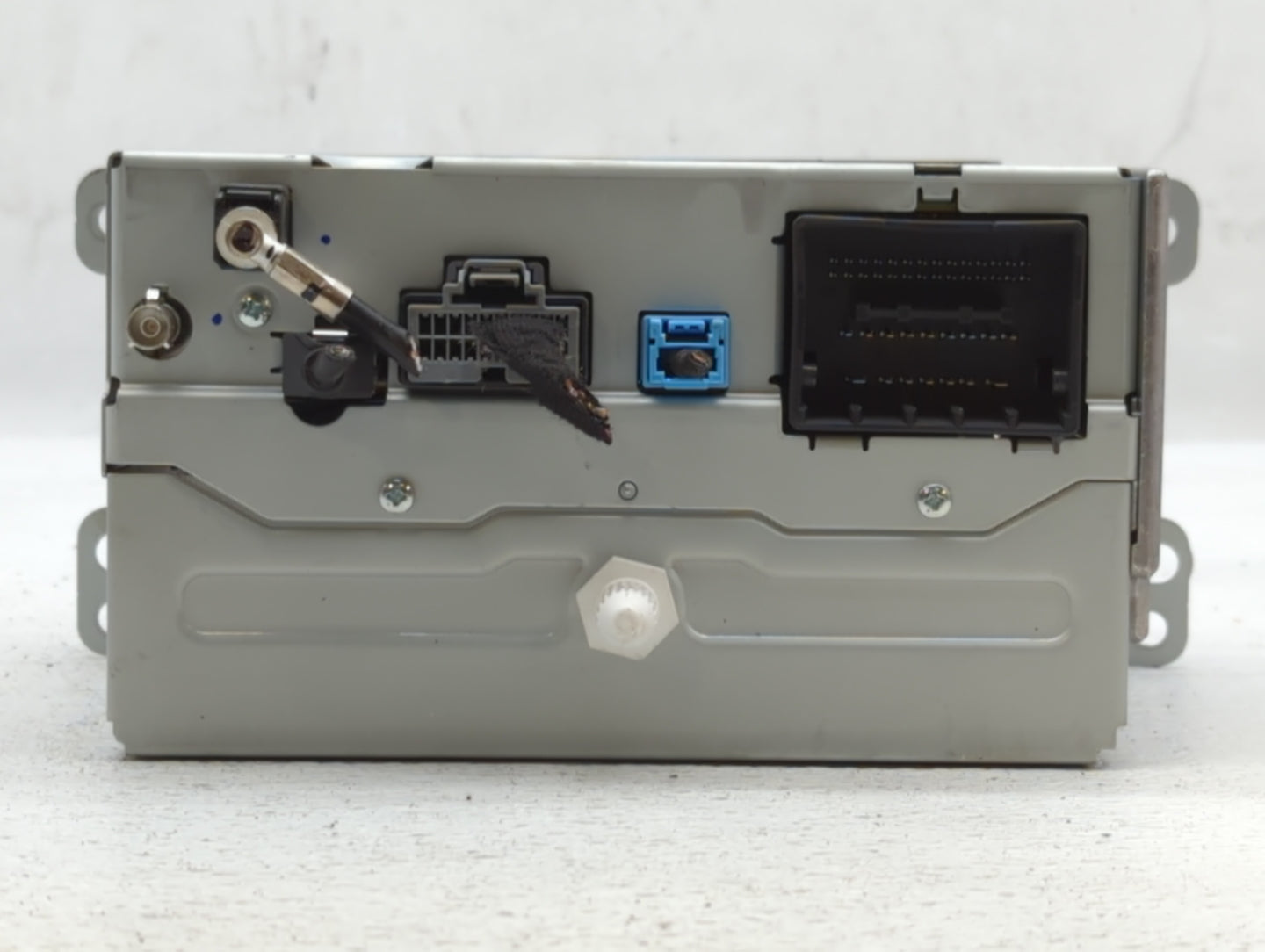 2014-2016 Chevrolet Malibu Am Fm Cd Player Radio Receiver - Oemusedautoparts1.com