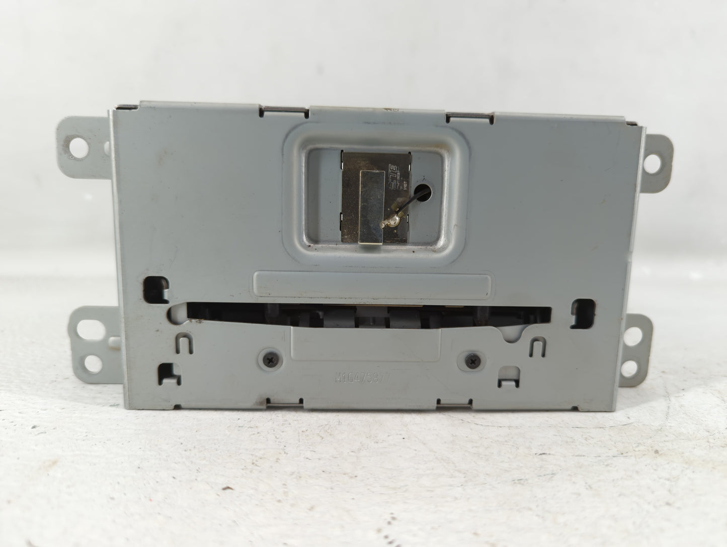 2014-2016 Chevrolet Malibu Am Fm Cd Player Radio Receiver - Oemusedautoparts1.com