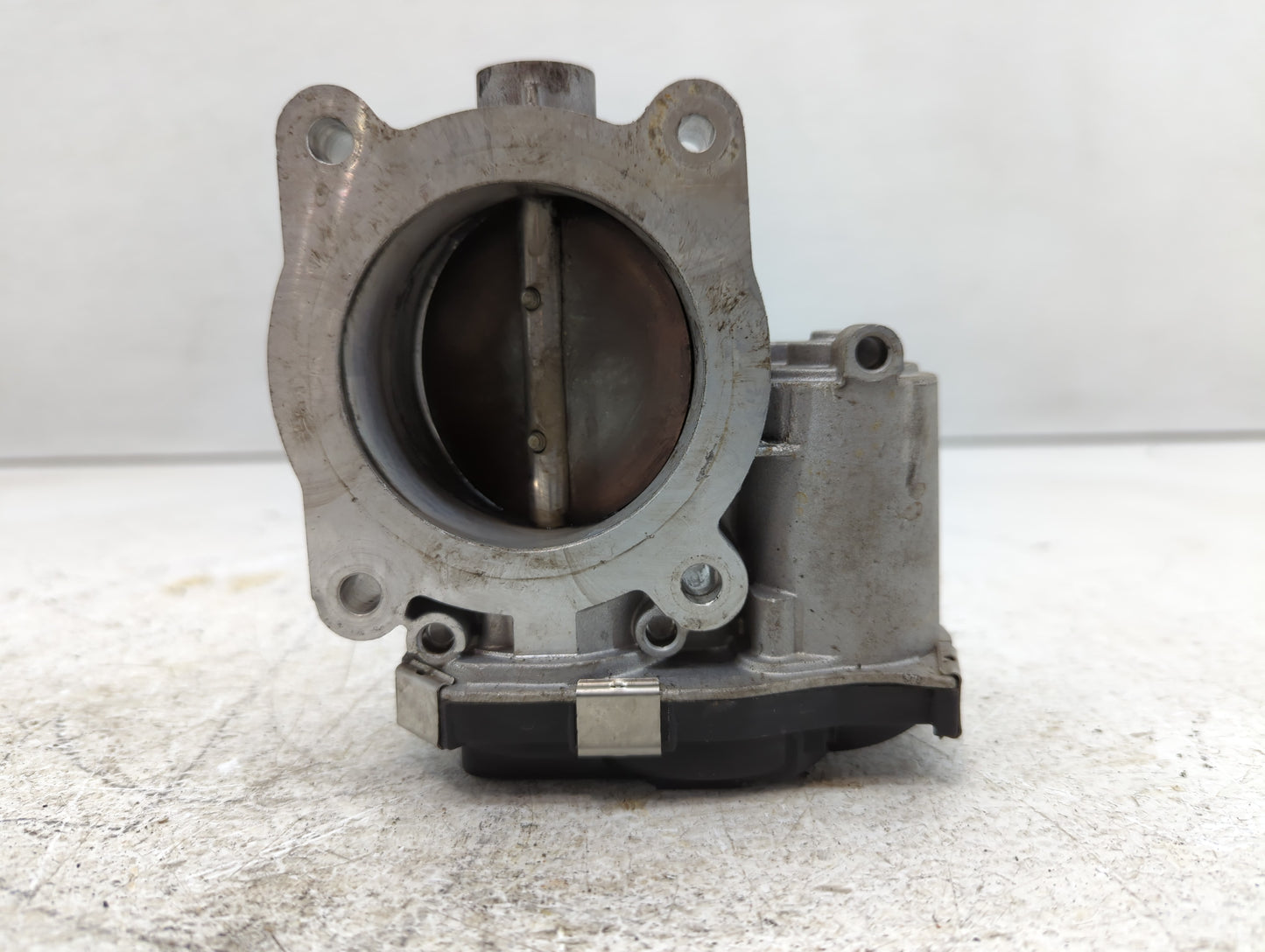 2013-2015 Chevrolet Malibu Throttle Body P/N:12627217DA Fits Fits 2013 2014 2015 2017 2018 2019 2020 OEM Used Auto Parts - O