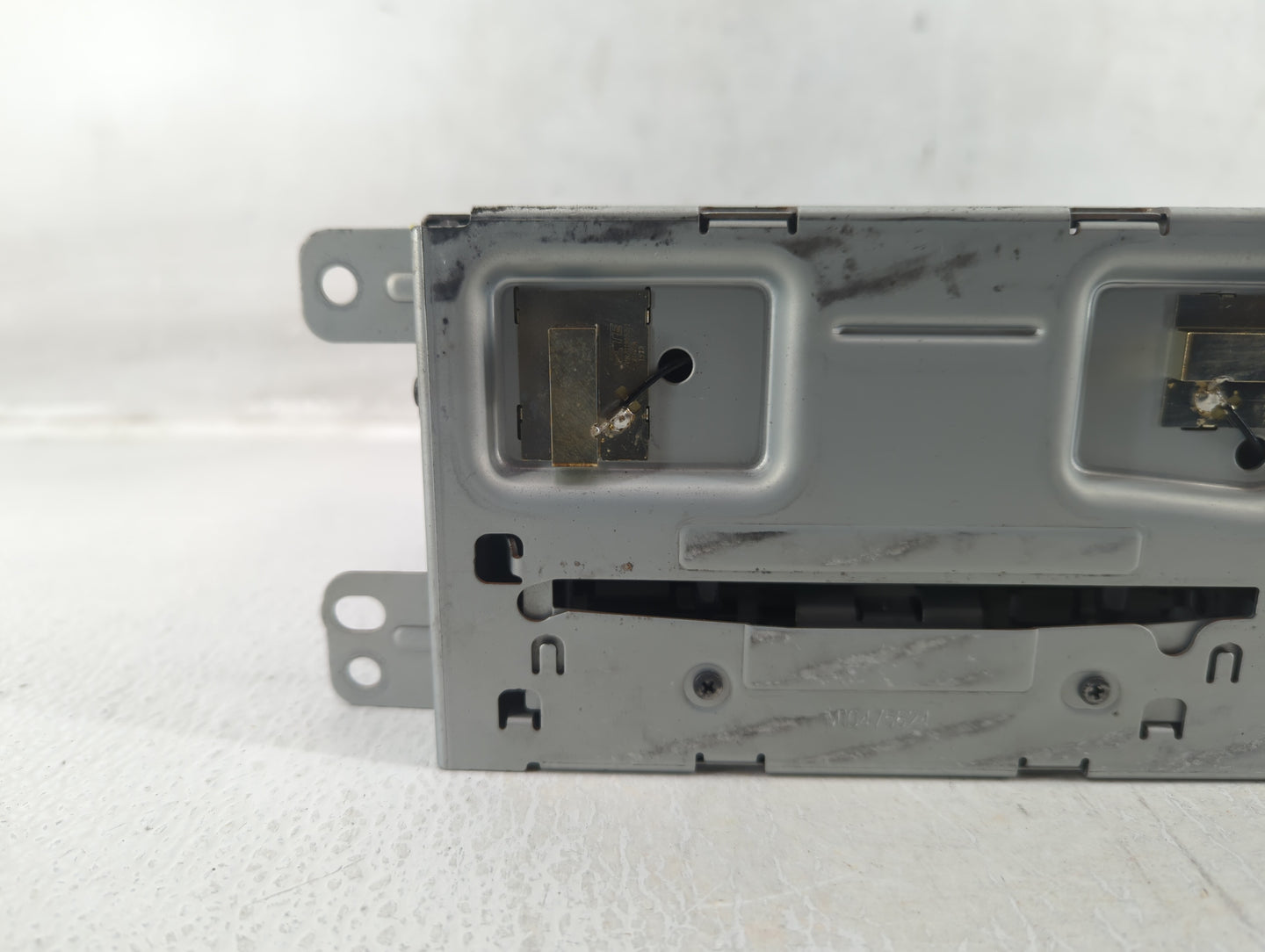 2014-2016 Chevrolet Malibu Radio AM FM Cd Player Receiver Replacement P/N:23184133 Fits Fits 2014 2015 2016 OEM Used Auto Pa