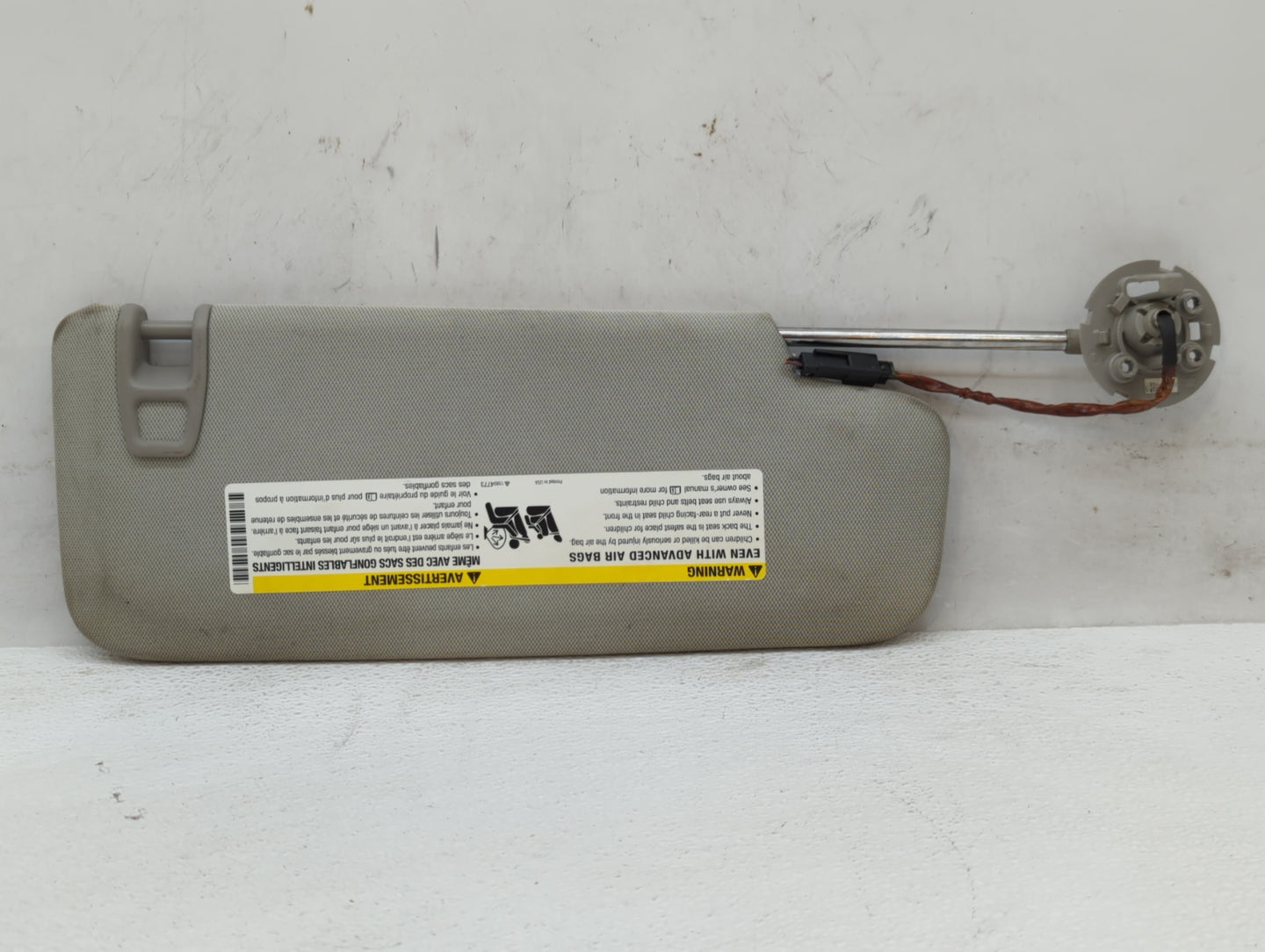 2013-2016 Chevrolet Malibu Sun Visor Shade Replacement Driver Left Mirror Fits Fits 2013 2014 2015 2016 OEM Used Auto Parts 