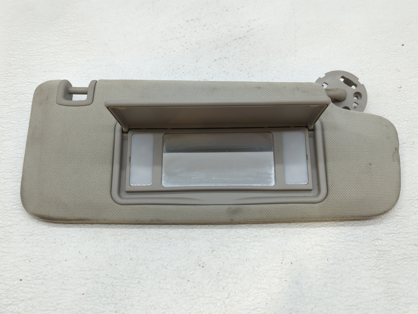 2013-2016 Chevrolet Malibu Sun Visor Shade Replacement Passenger Right Mirror Fits Fits 2013 2014 2015 2016 OEM Used Auto Pa