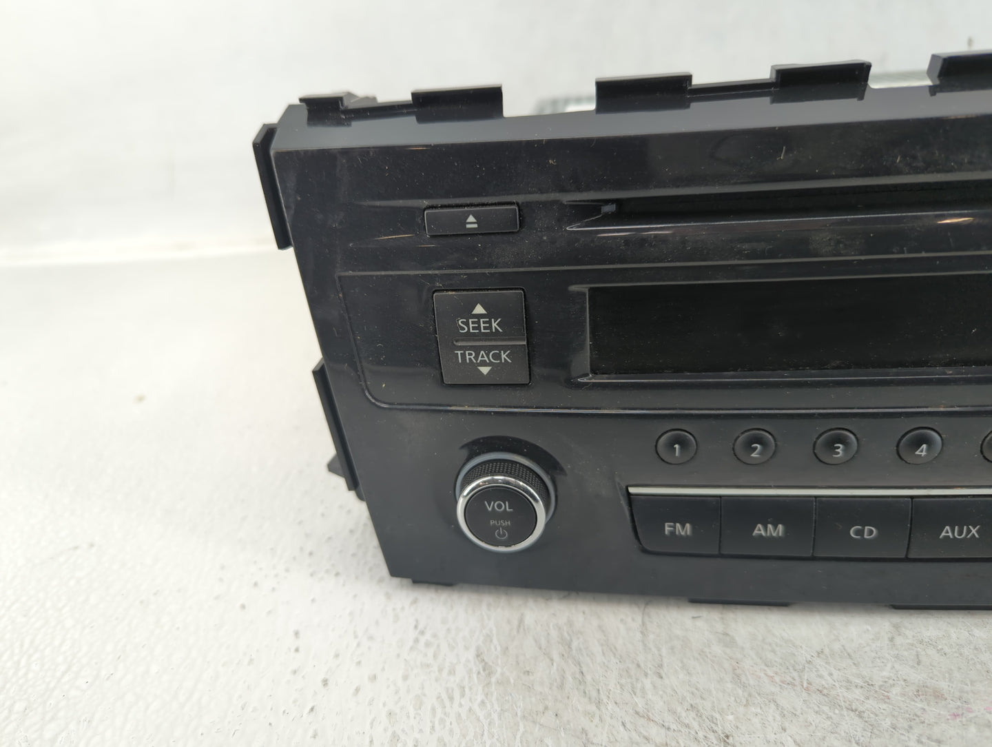 2014-2016 Chevrolet Malibu Radio AM FM Cd Player Receiver Replacement P/N:3378I 28185 3TB0G Fits Fits 2014 2015 2016 OEM Use