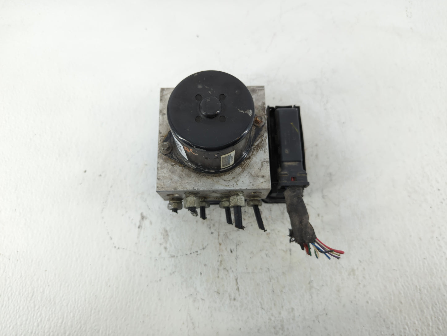 2014 Chevrolet Malibu ABS Pump Control Module Replacement P/N:22863598 Fits OEM Used Auto Parts - Oemusedautoparts1.com