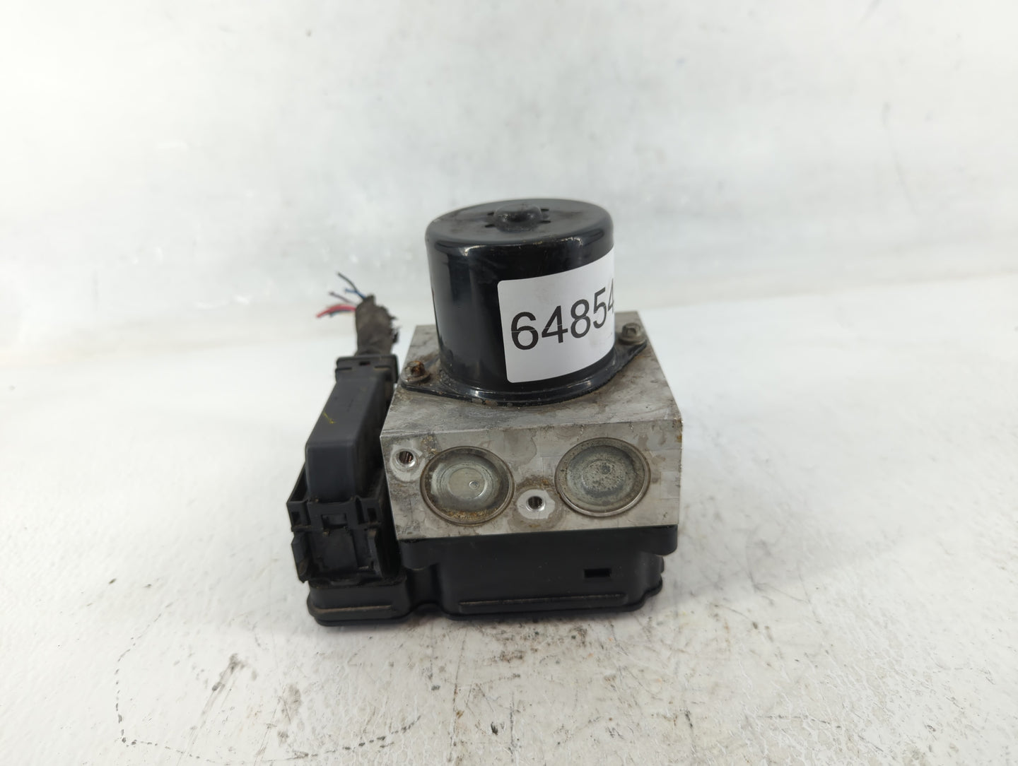 2014 Chevrolet Malibu ABS Pump Control Module Replacement P/N:22863598 Fits OEM Used Auto Parts - Oemusedautoparts1.com