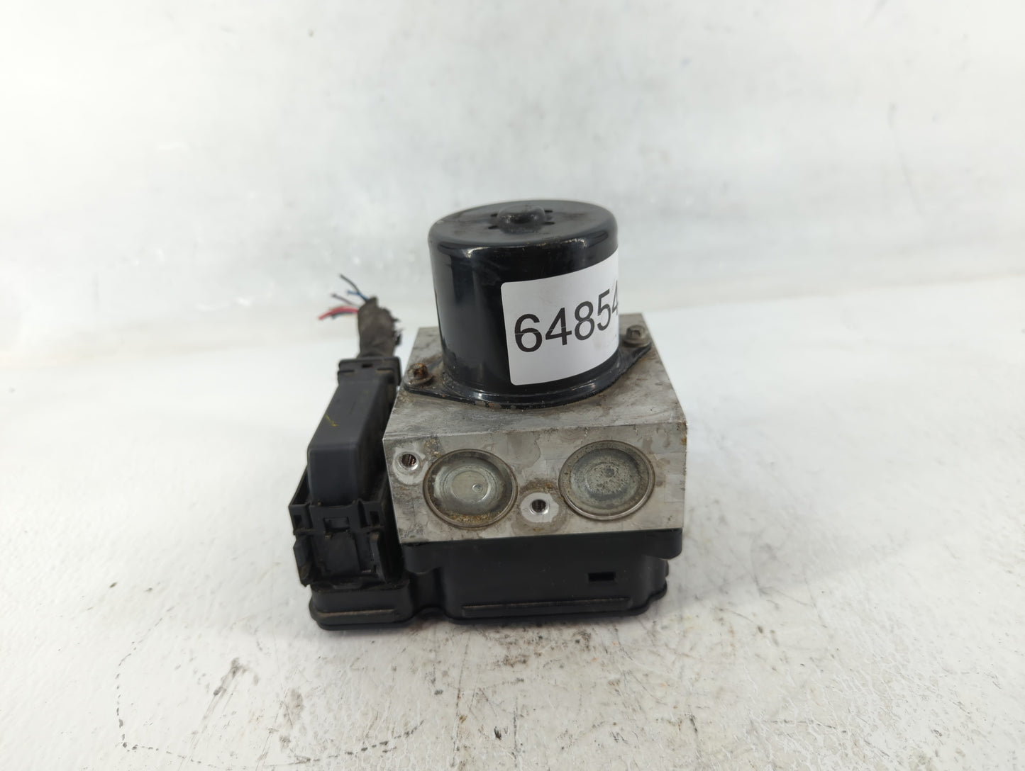 2014 Chevrolet Malibu ABS Pump Control Module Replacement P/N:22863598 Fits OEM Used Auto Parts - Oemusedautoparts1.com