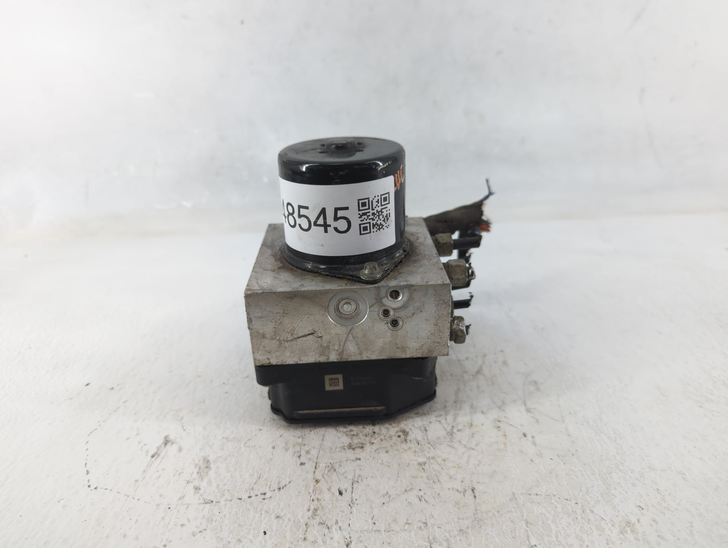 2014 Chevrolet Malibu ABS Pump Control Module Replacement P/N:22863598 Fits OEM Used Auto Parts - Oemusedautoparts1.com