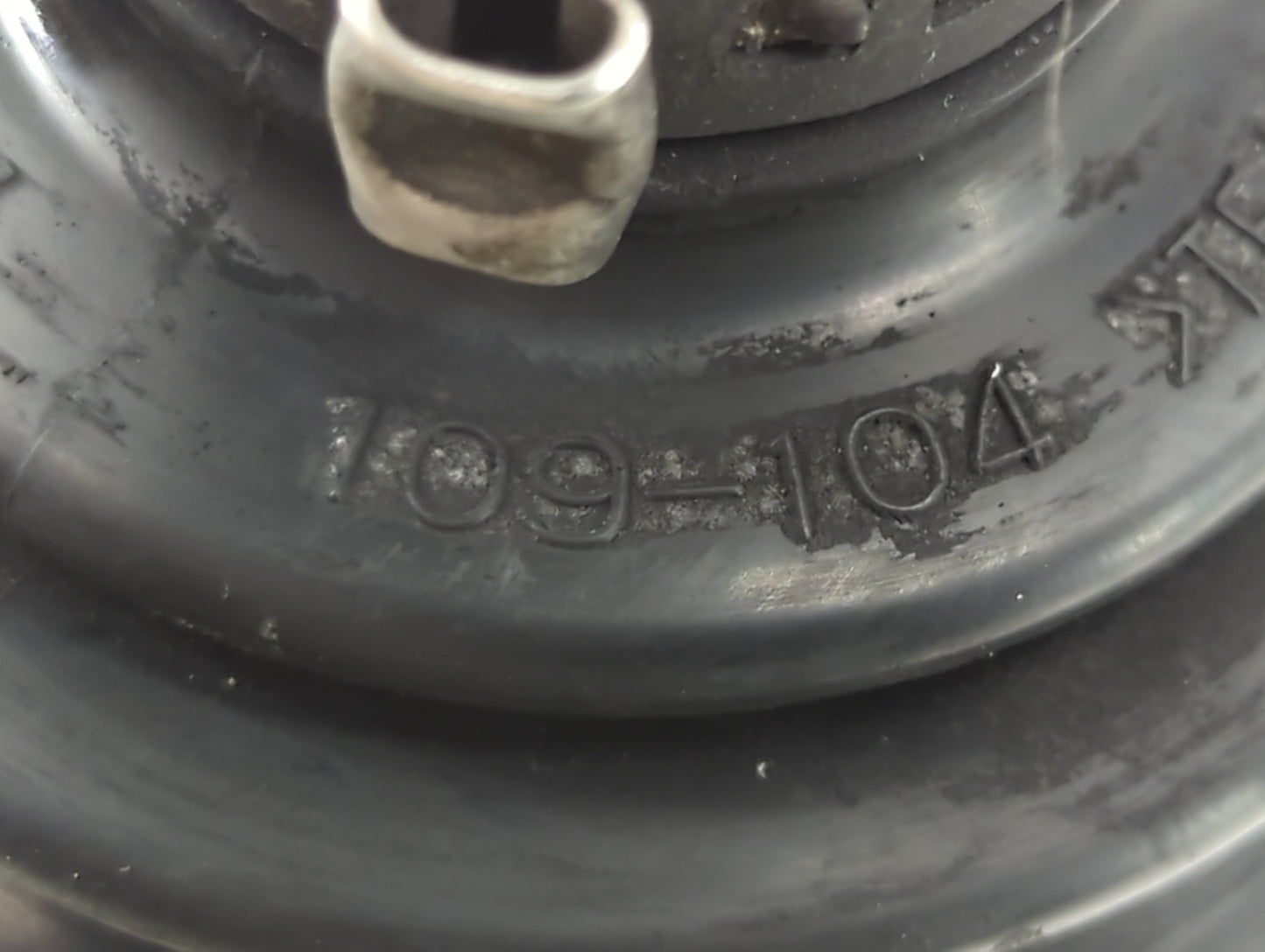 2013-2015 Chevrolet Malibu Axle Shaft Front Driver Cv C/v - Oemusedautoparts1.com