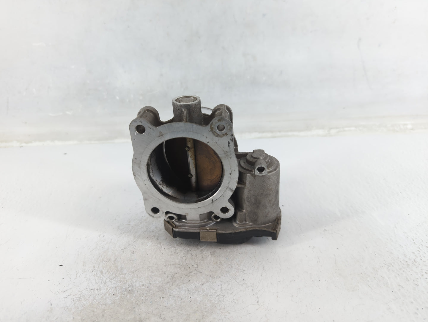 2013-2015 Chevrolet Malibu Throttle Body P/N:12627217DA Fits Fits 2013 2014 2015 2017 2018 2019 2020 OEM Used Auto Parts - O