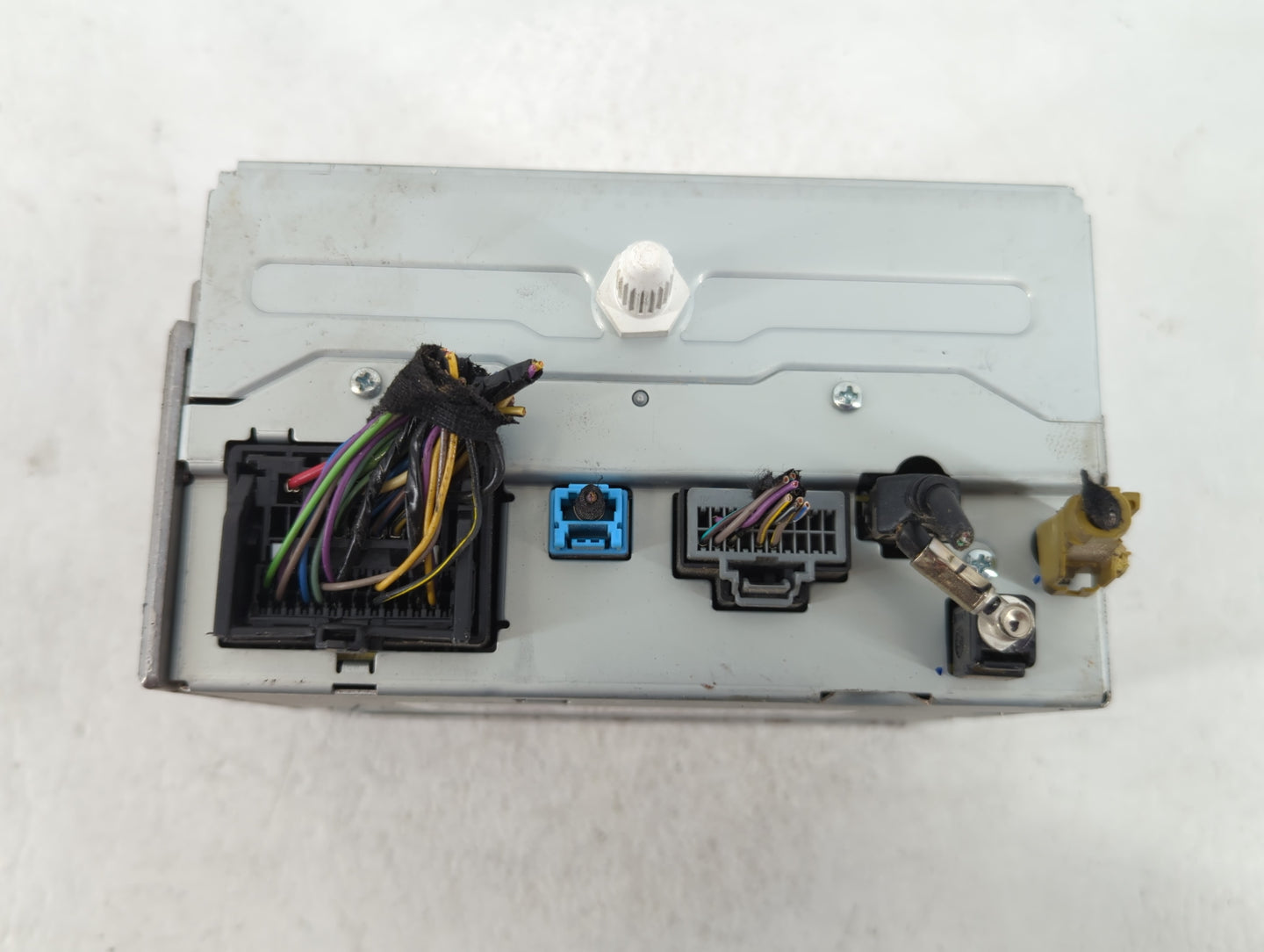 2014-2016 Chevrolet Malibu Am Fm Cd Player Radio Receiver - Oemusedautoparts1.com