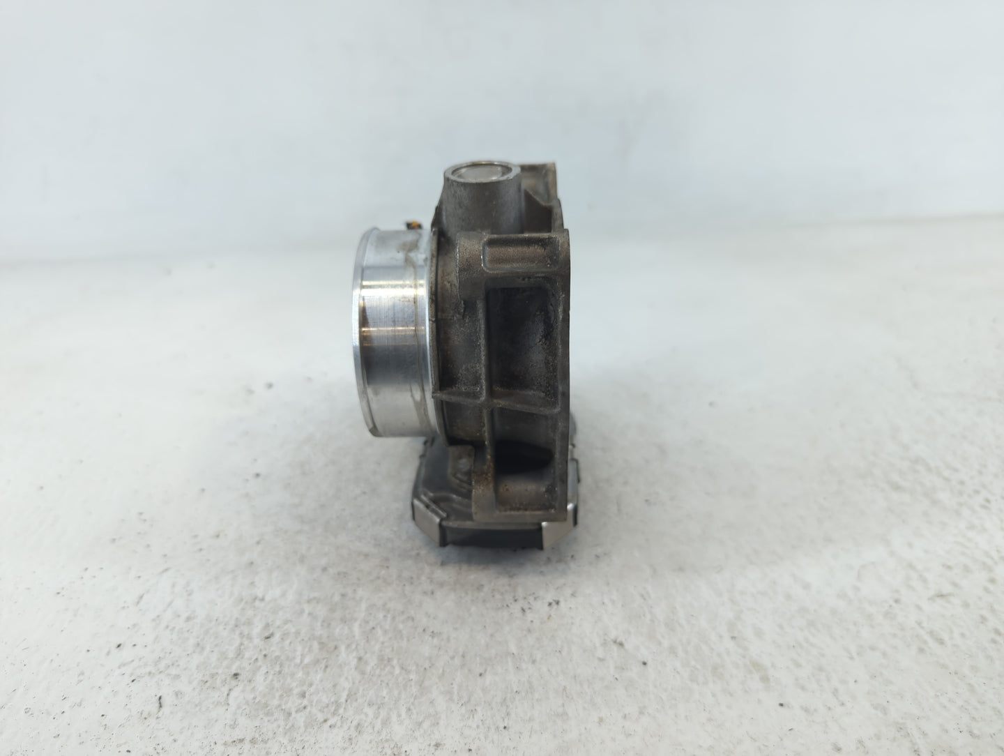 2013-2015 Chevrolet Malibu Throttle Body P/N:1267217BA Fits Fits 2013 2014 2015 2017 2018 2019 2020 OEM Used Auto Parts - Oe
