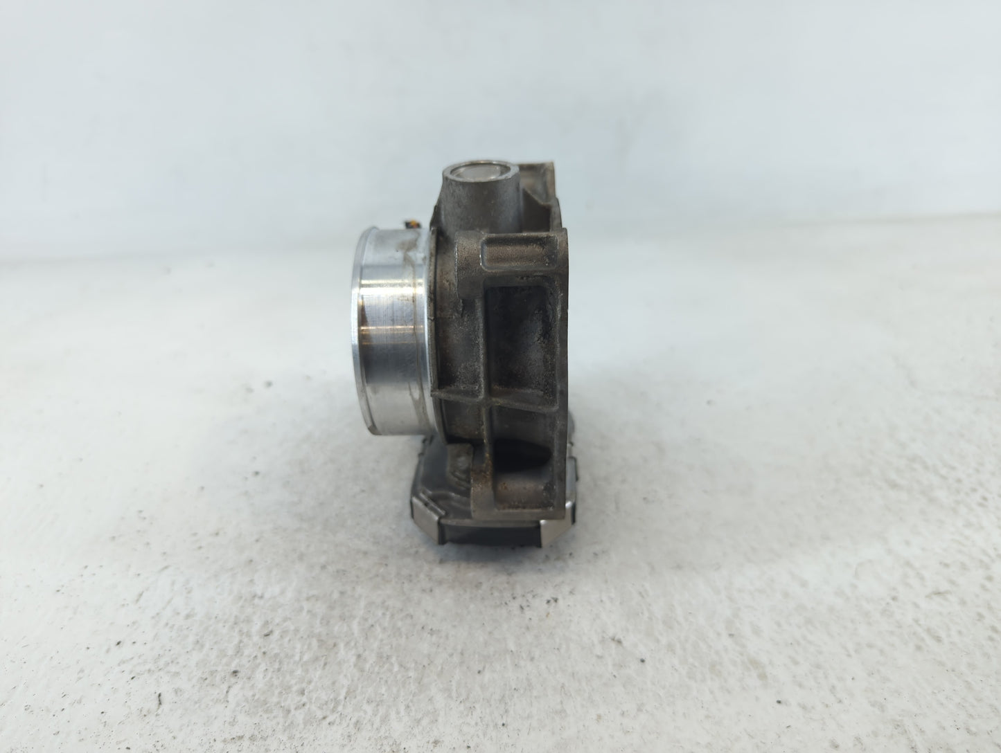 2013-2015 Chevrolet Malibu Throttle Body P/N:1267217BA Fits Fits 2013 2014 2015 2017 2018 2019 2020 OEM Used Auto Parts - Oe