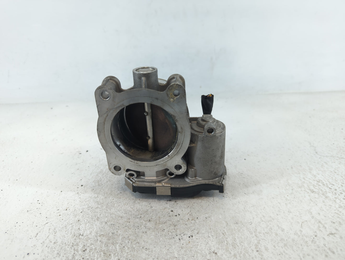 2013-2015 Chevrolet Malibu Throttle Body P/N:1267217BA Fits Fits 2013 2014 2015 2017 2018 2019 2020 OEM Used Auto Parts - Oe