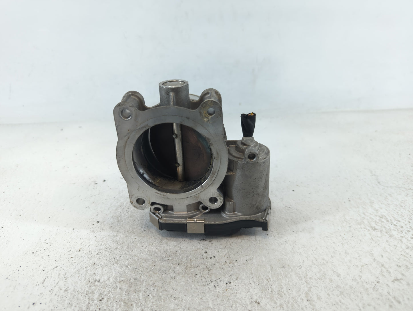 2013-2015 Chevrolet Malibu Throttle Body P/N:1267217BA Fits Fits 2013 2014 2015 2017 2018 2019 2020 OEM Used Auto Parts - Oe