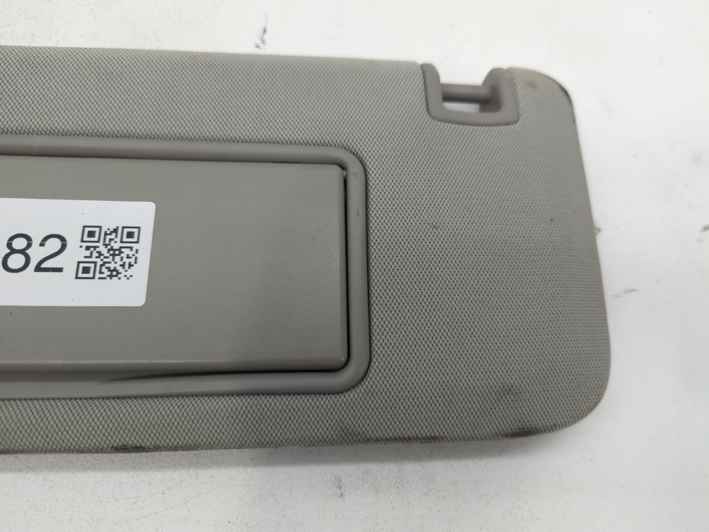 2013-2016 Chevrolet Malibu Sun Visor Shade Replacement Driver Left Mirror Fits Fits 2013 2014 2015 2016 OEM Used Auto Parts 