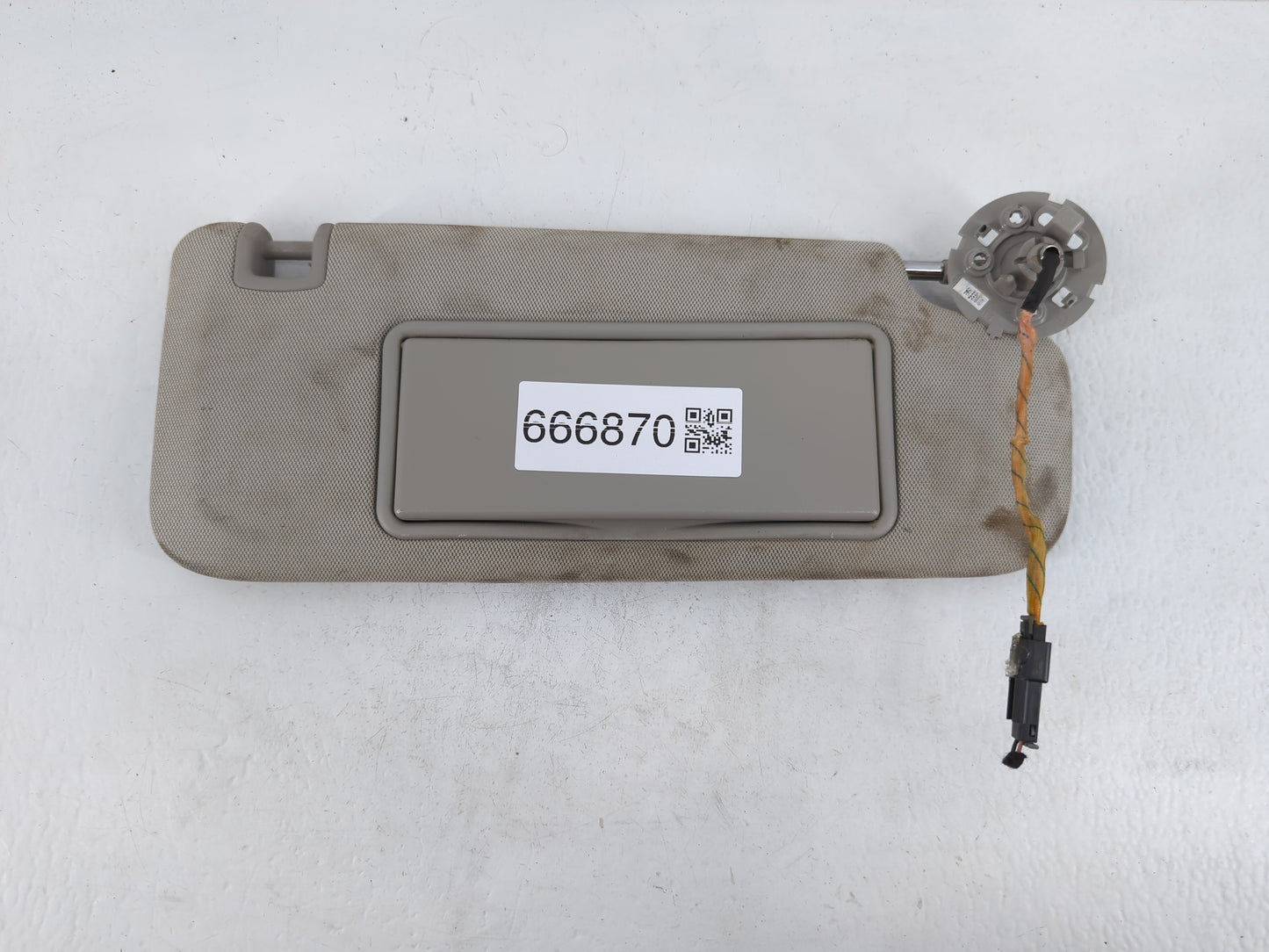 2013-2016 Chevrolet Malibu Sun Visor Shade Replacement Passenger Right Mirror Fits Fits 2013 2014 2015 2016 OEM Used Auto Pa