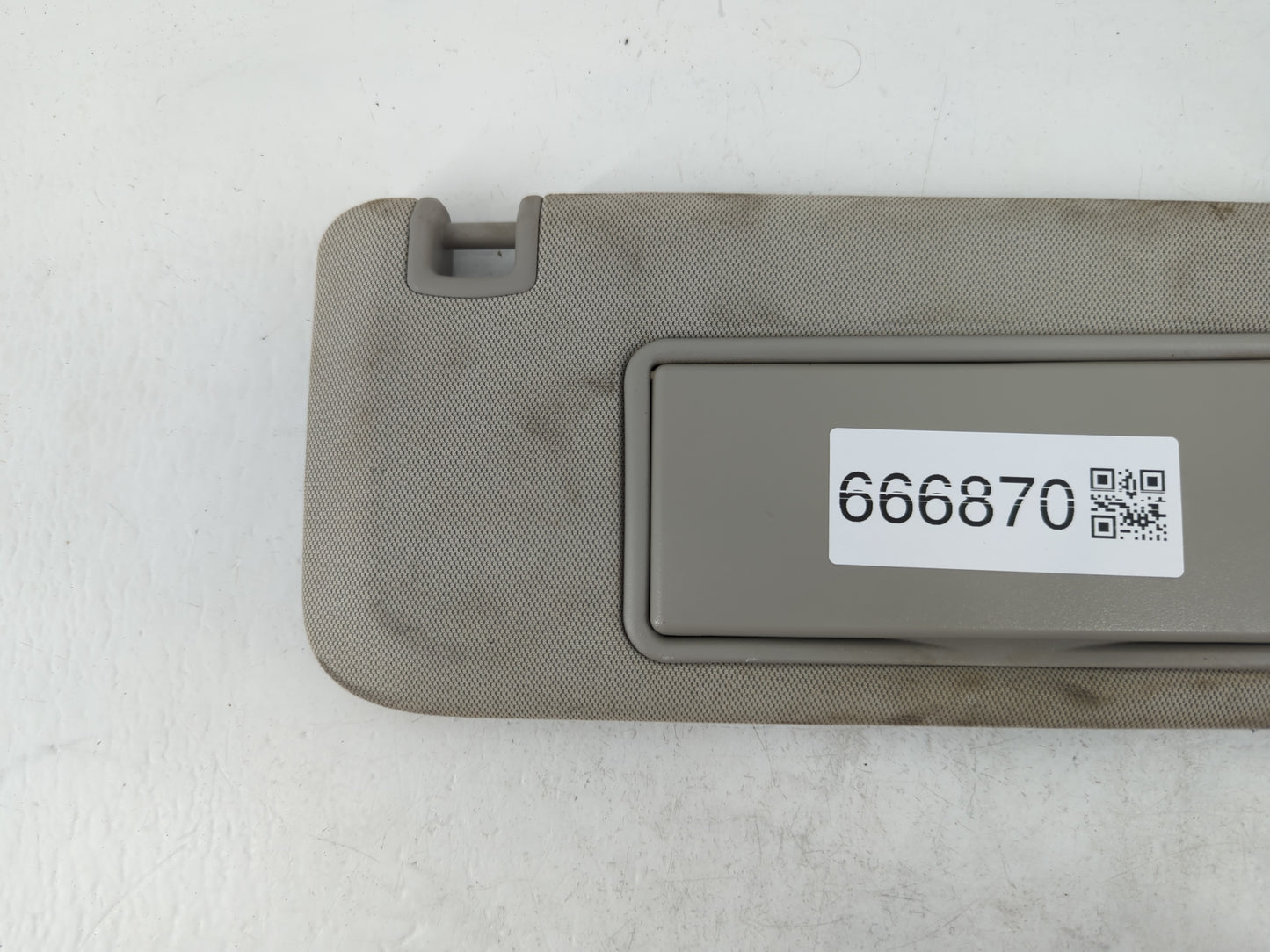 2013-2016 Chevrolet Malibu Sun Visor Shade Replacement Passenger Right Mirror Fits Fits 2013 2014 2015 2016 OEM Used Auto Pa