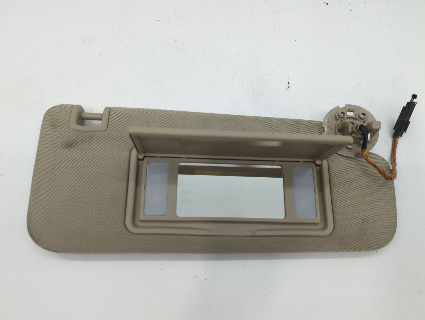 2013-2016 Chevrolet Malibu Sun Visor Shade Replacement Passenger Right Mirror Fits Fits 2013 2014 2015 2016 OEM Used Auto Pa