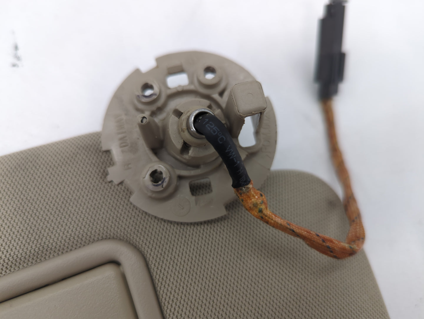 2013-2016 Chevrolet Malibu Sun Visor Shade Replacement Passenger Right Mirror Fits Fits 2013 2014 2015 2016 OEM Used Auto Pa