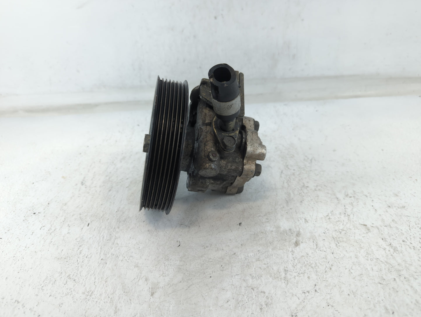 2013-2016 Chevrolet Malibu Power Steering Column Pump Oem Black - Oemusedautoparts1.com