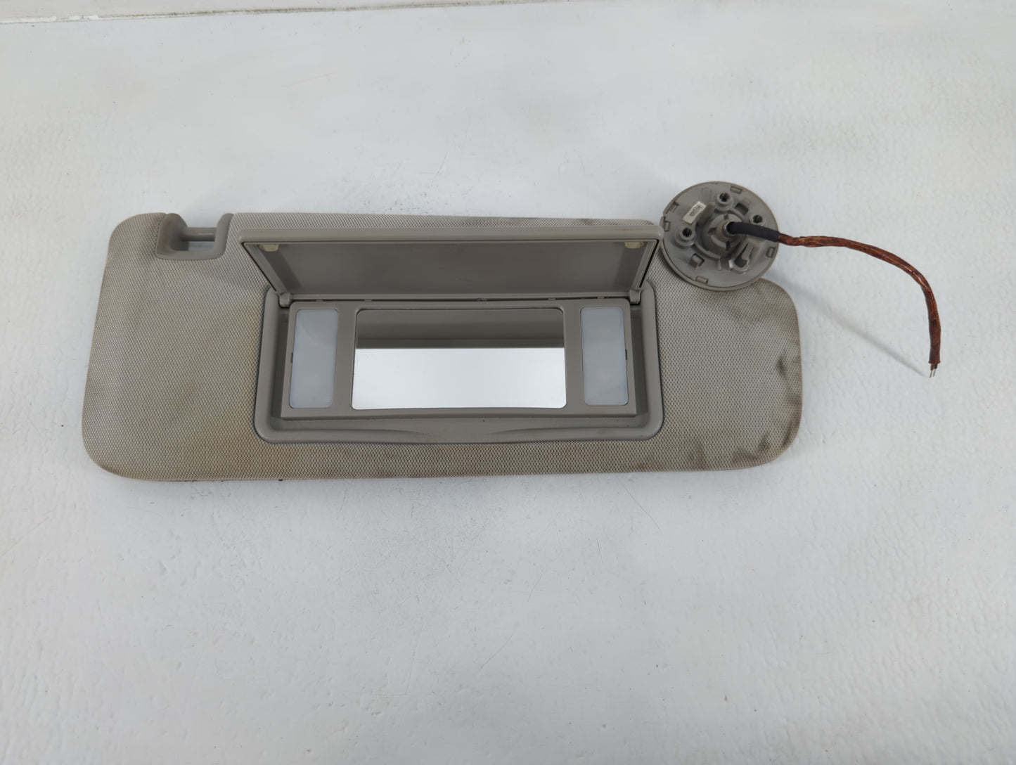 2013-2016 Chevrolet Malibu Sun Visor Shade Replacement Passenger Right Mirror Fits Fits 2013 2014 2015 2016 OEM Used Auto Pa