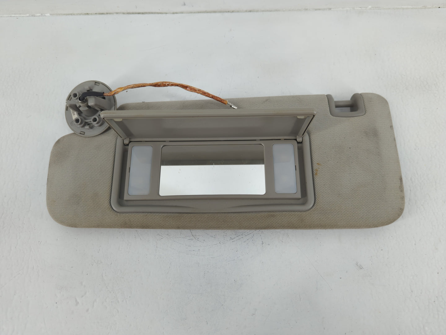 2013-2016 Chevrolet Malibu Sun Visor Shade Replacement Driver Left Mirror Fits Fits 2013 2014 2015 2016 OEM Used Auto Parts 