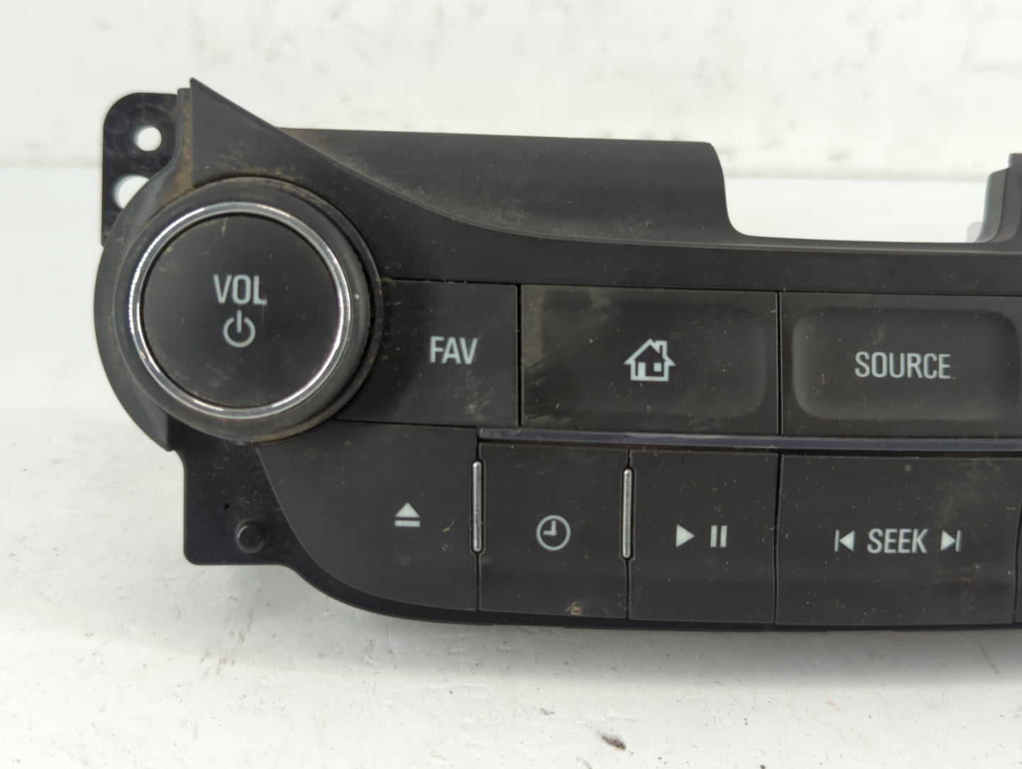 2014-2016 Chevrolet Malibu Am Fm Cd Player Radio Receiver - Oemusedautoparts1.com