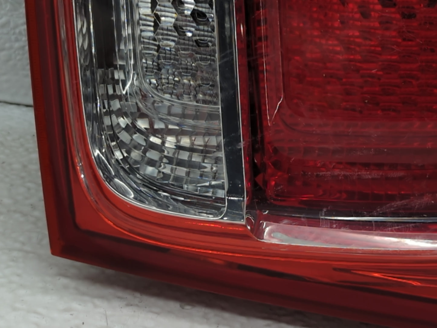2013 Chevrolet Malibu Passenger Right Side Deck Lid Mounted Tail Light - Oemusedautoparts1.com