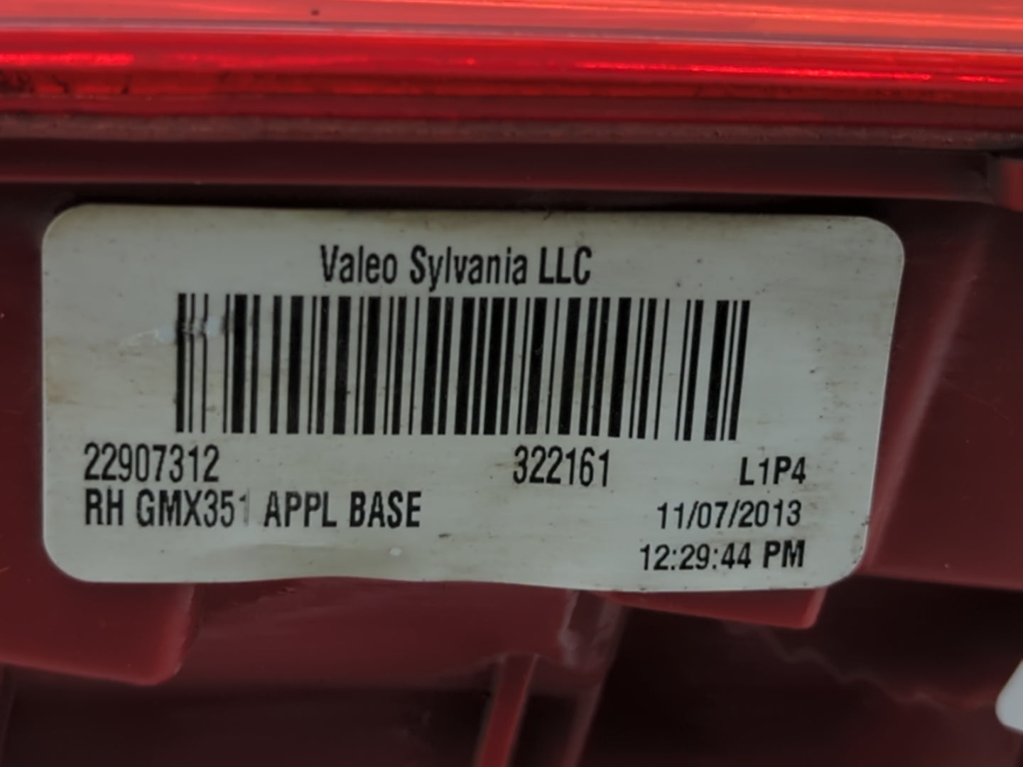 2013 Chevrolet Malibu Passenger Right Side Deck Lid Mounted Tail Light - Oemusedautoparts1.com