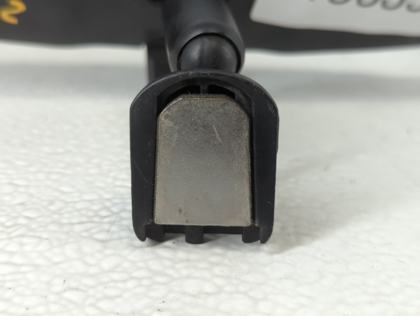 1997-2012 Chevrolet Malibu Interior Rear View Mirror Replacement OEM P/N:E8011083 Fits OEM Used Auto Parts - Oemusedautopart