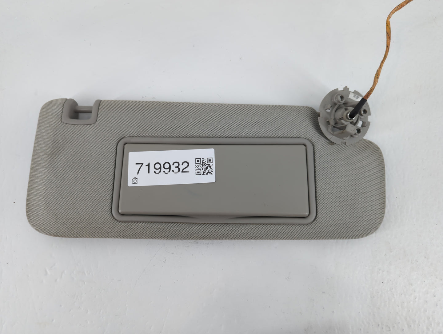 2013-2016 Chevrolet Malibu Sun Visor Shade Replacement Passenger Right Mirror Fits Fits 2013 2014 2015 2016 OEM Used Auto Pa