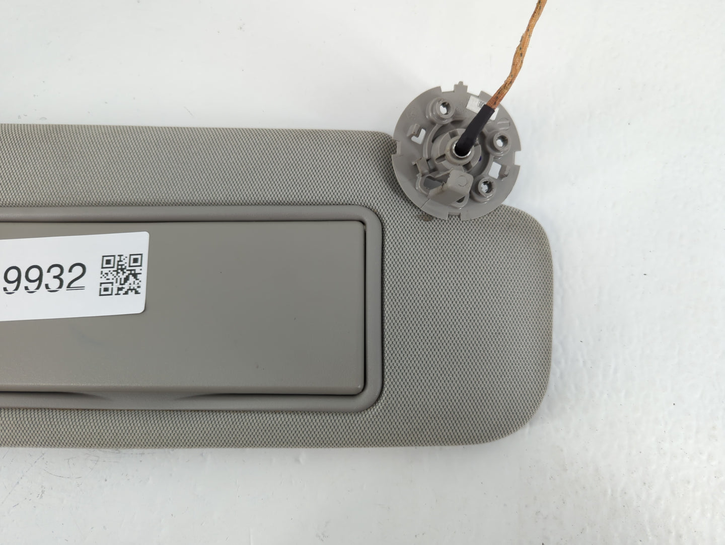 2013-2016 Chevrolet Malibu Sun Visor Shade Replacement Passenger Right Mirror Fits Fits 2013 2014 2015 2016 OEM Used Auto Pa