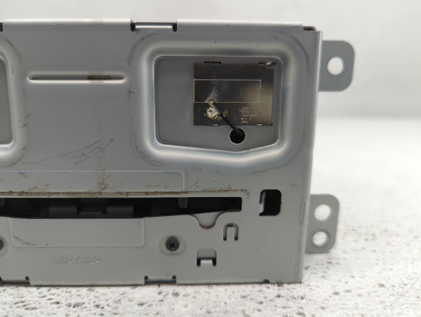 2014-2016 Chevrolet Malibu Am Fm Cd Player Radio Receiver - Oemusedautoparts1.com