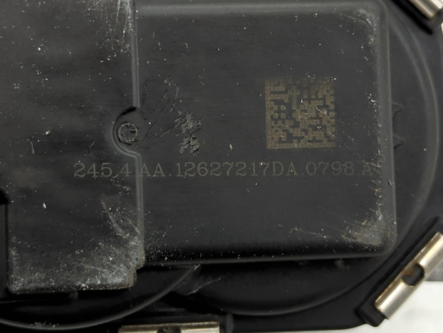 2013-2021 Chevrolet Malibu Throttle Body P/N:12627217DA Fits Fits 2013 2014 2015 2016 2017 2018 2019 2020 2021 OEM Used Auto