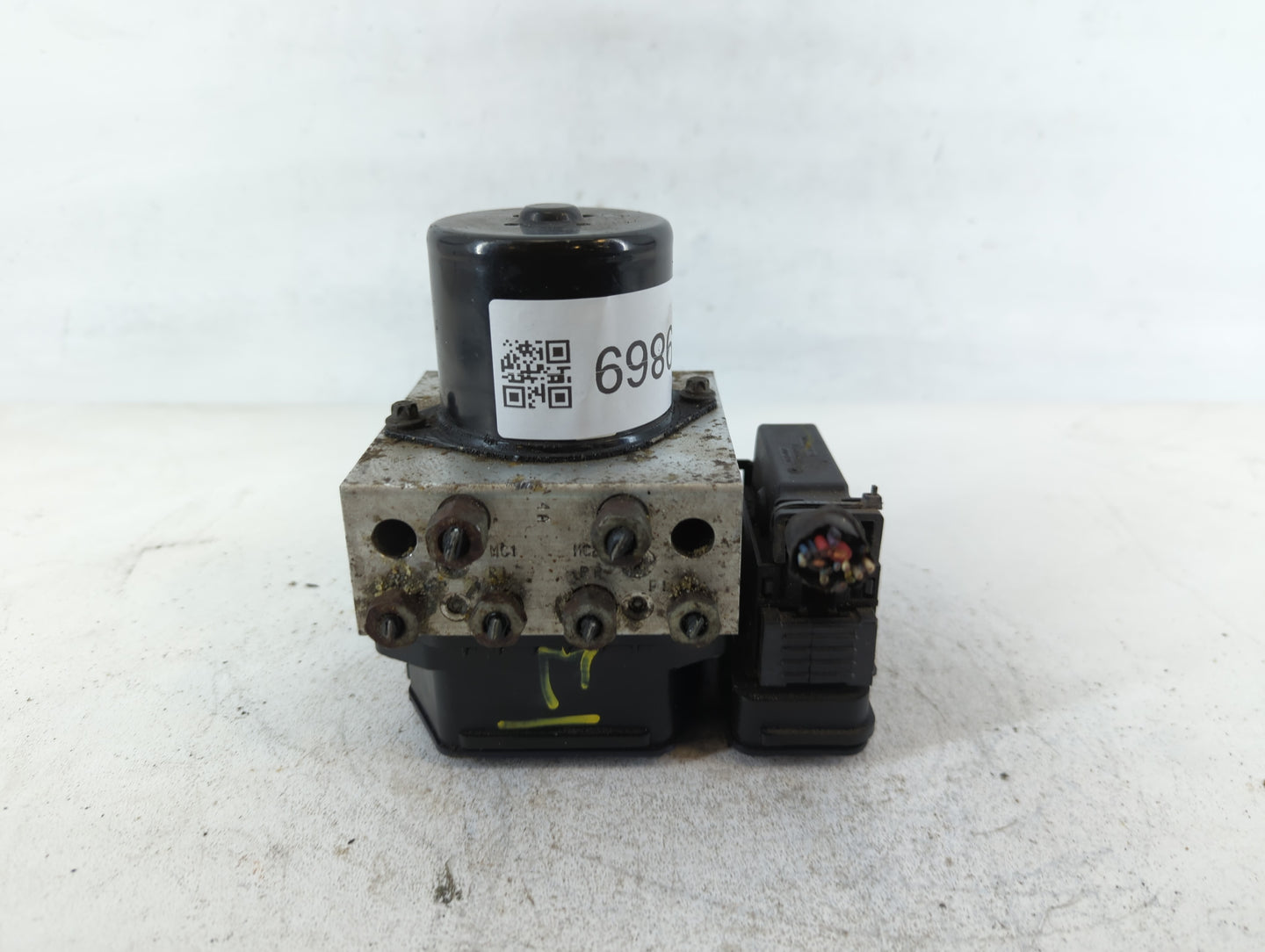 2013-2016 Chevrolet Malibu ABS Pump Control Module Replacement P/N:22863598 Fits Fits 2012 2013 2014 2015 2016 OEM Used Auto
