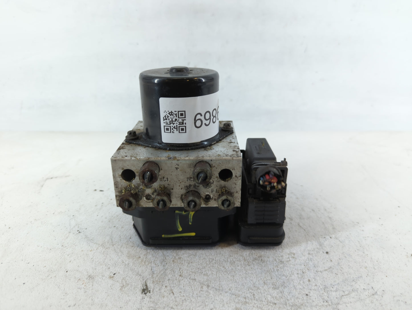 2013-2016 Chevrolet Malibu ABS Pump Control Module Replacement P/N:22863598 Fits Fits 2012 2013 2014 2015 2016 OEM Used Auto