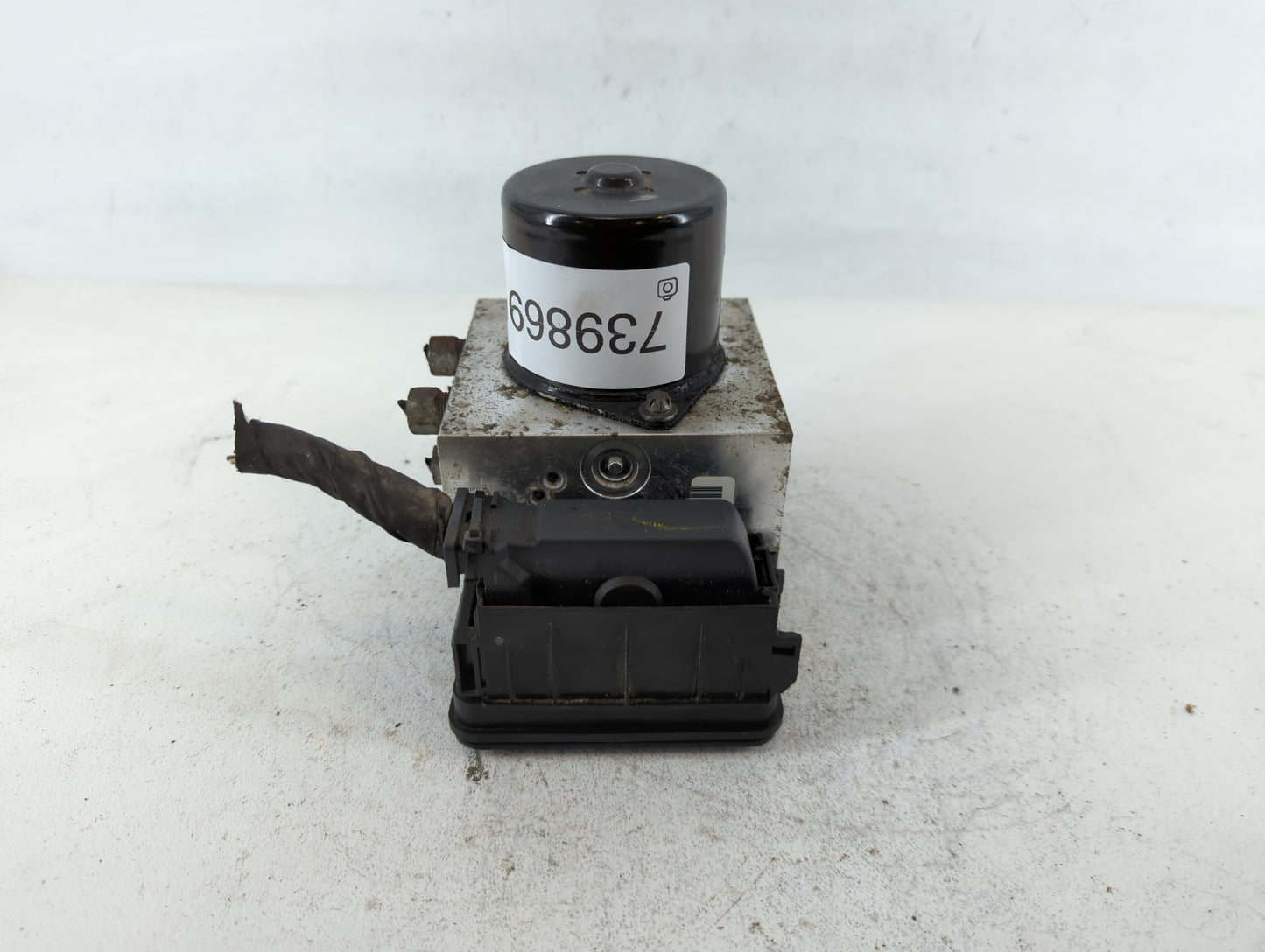 2013-2016 Chevrolet Malibu ABS Pump Control Module Replacement P/N:22863598 Fits Fits 2012 2013 2014 2015 2016 OEM Used Auto