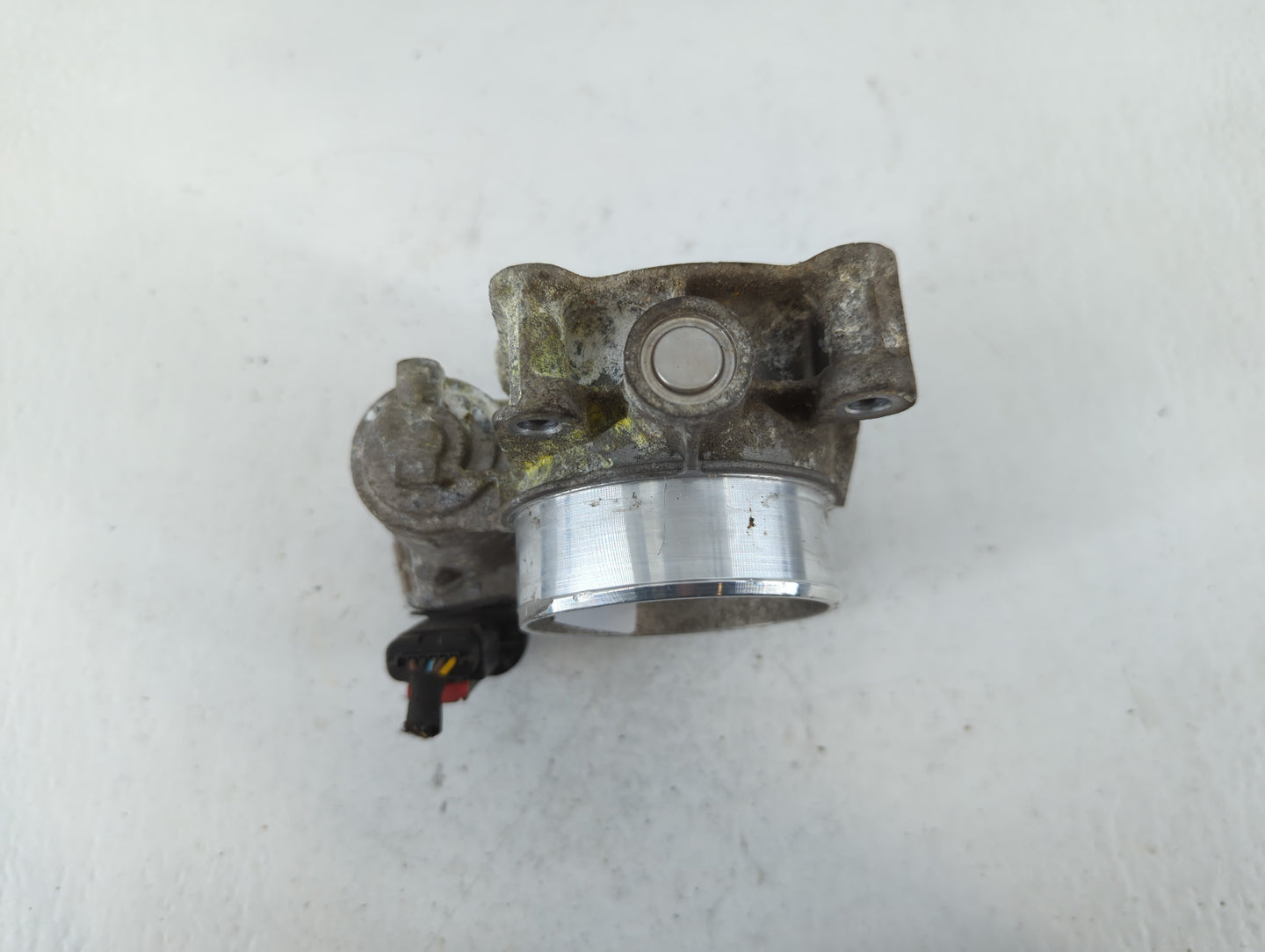 2013-2015 Chevrolet Malibu Throttle Body P/N:12627217DA Fits Fits 2013 2014 2015 2017 2018 2019 2020 OEM Used Auto Parts - O
