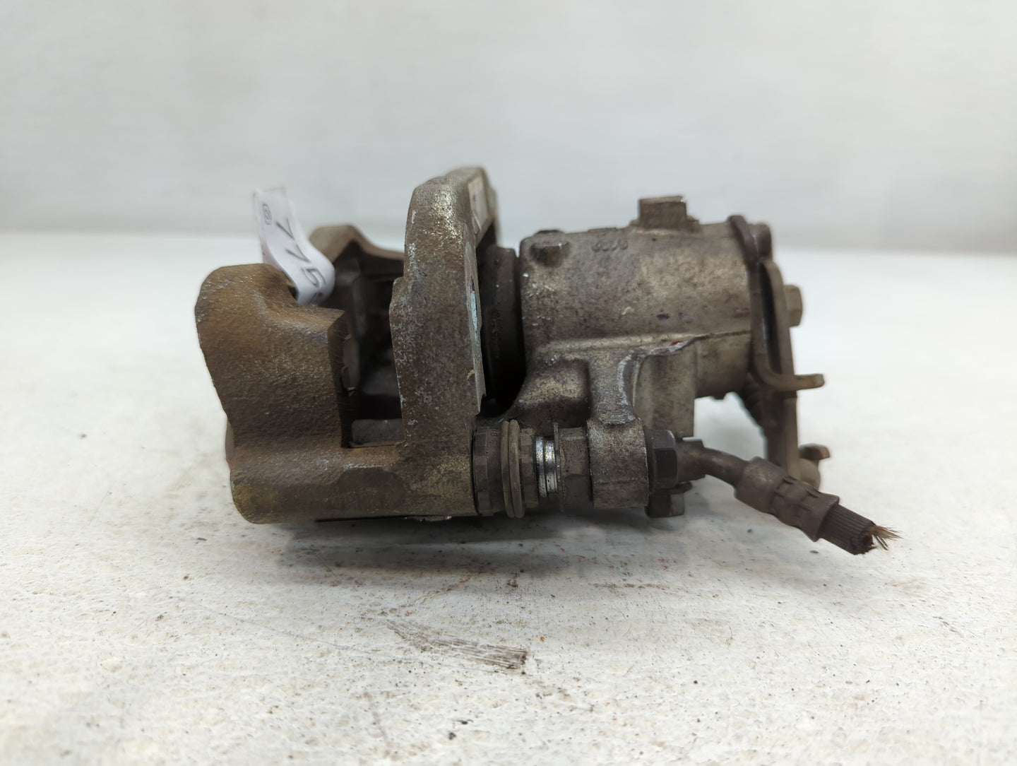 2014-2016 Chevrolet Malibu Front Passenger Right Brake Caliper - Oemusedautoparts1.com