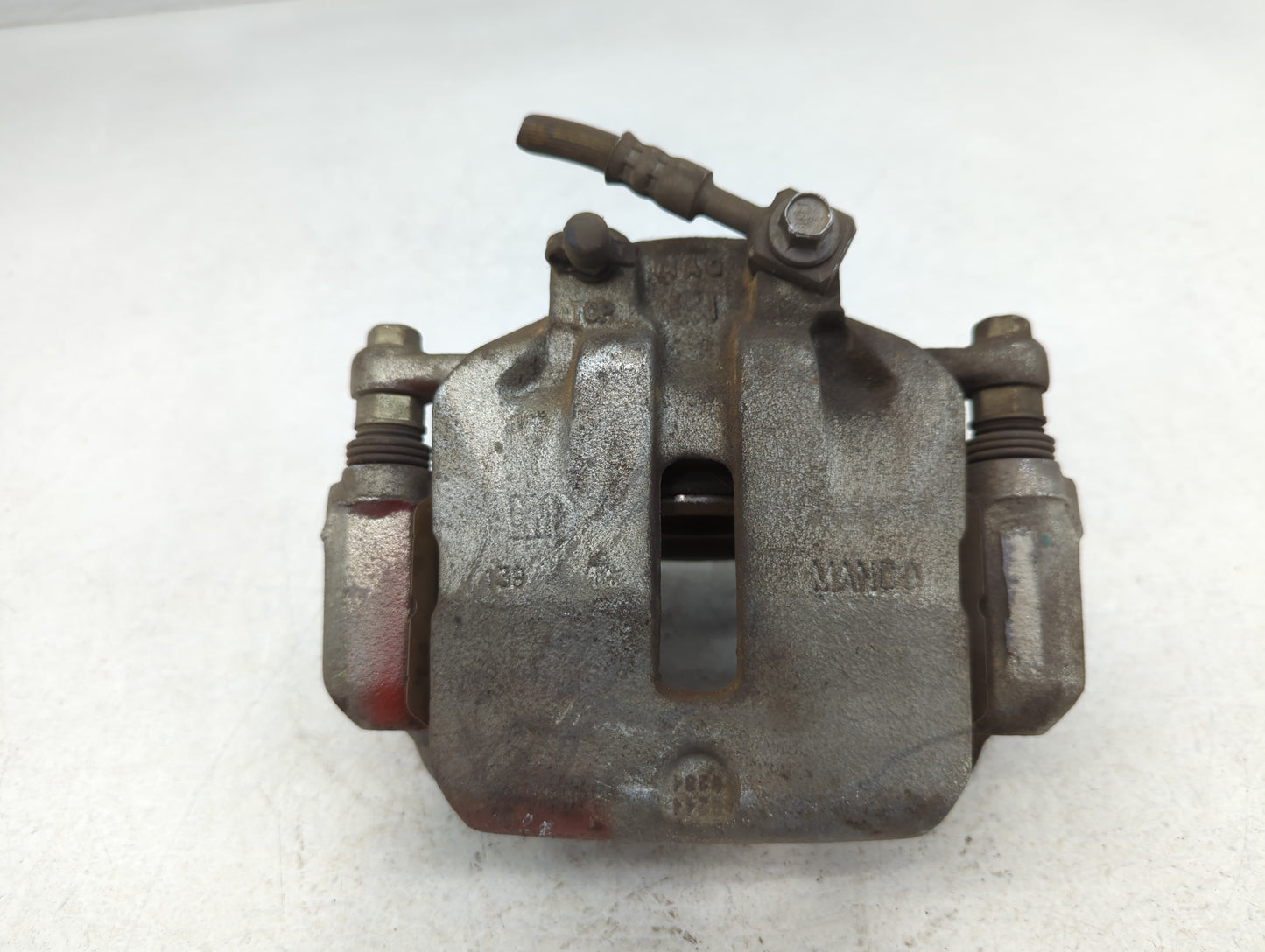 2013-2016 Chevrolet Malibu Front Passenger Right Brake Caliper - Oemusedautoparts1.com