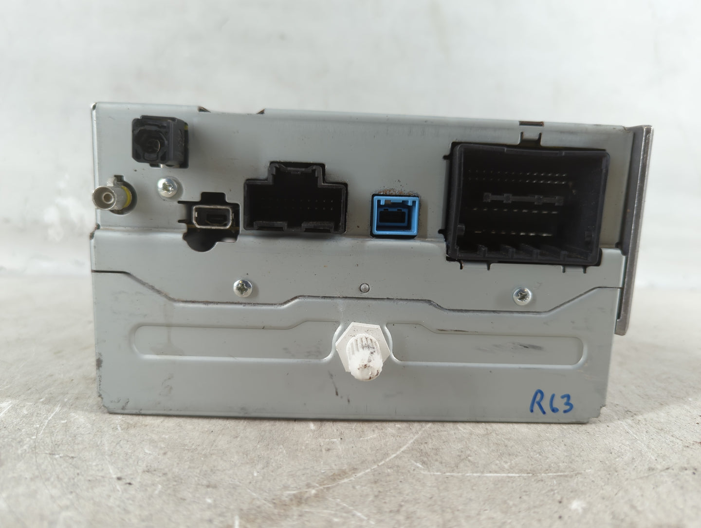 2013-2014 Chevrolet Malibu Radio AM FM Cd Player Receiver Replacement P/N:22925286 Fits Fits 2013 2014 OEM Used Auto Parts -
