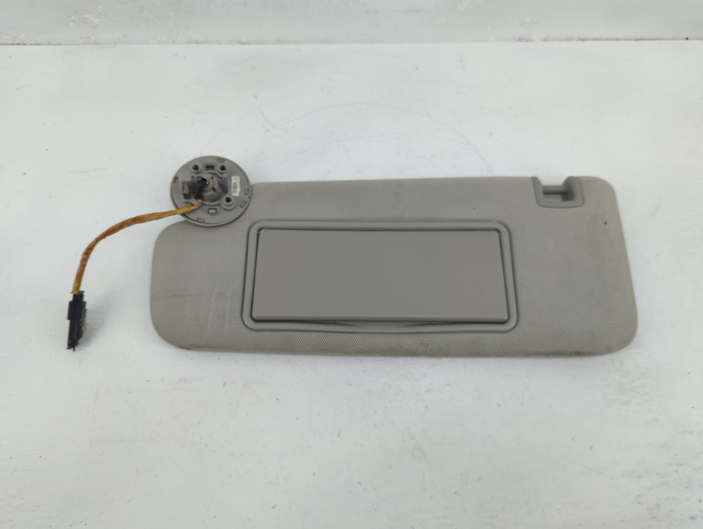 2013-2016 Chevrolet Malibu Sun Visor Shade Replacement Driver Left Mirror Fits Fits 2013 2014 2015 2016 OEM Used Auto Parts 