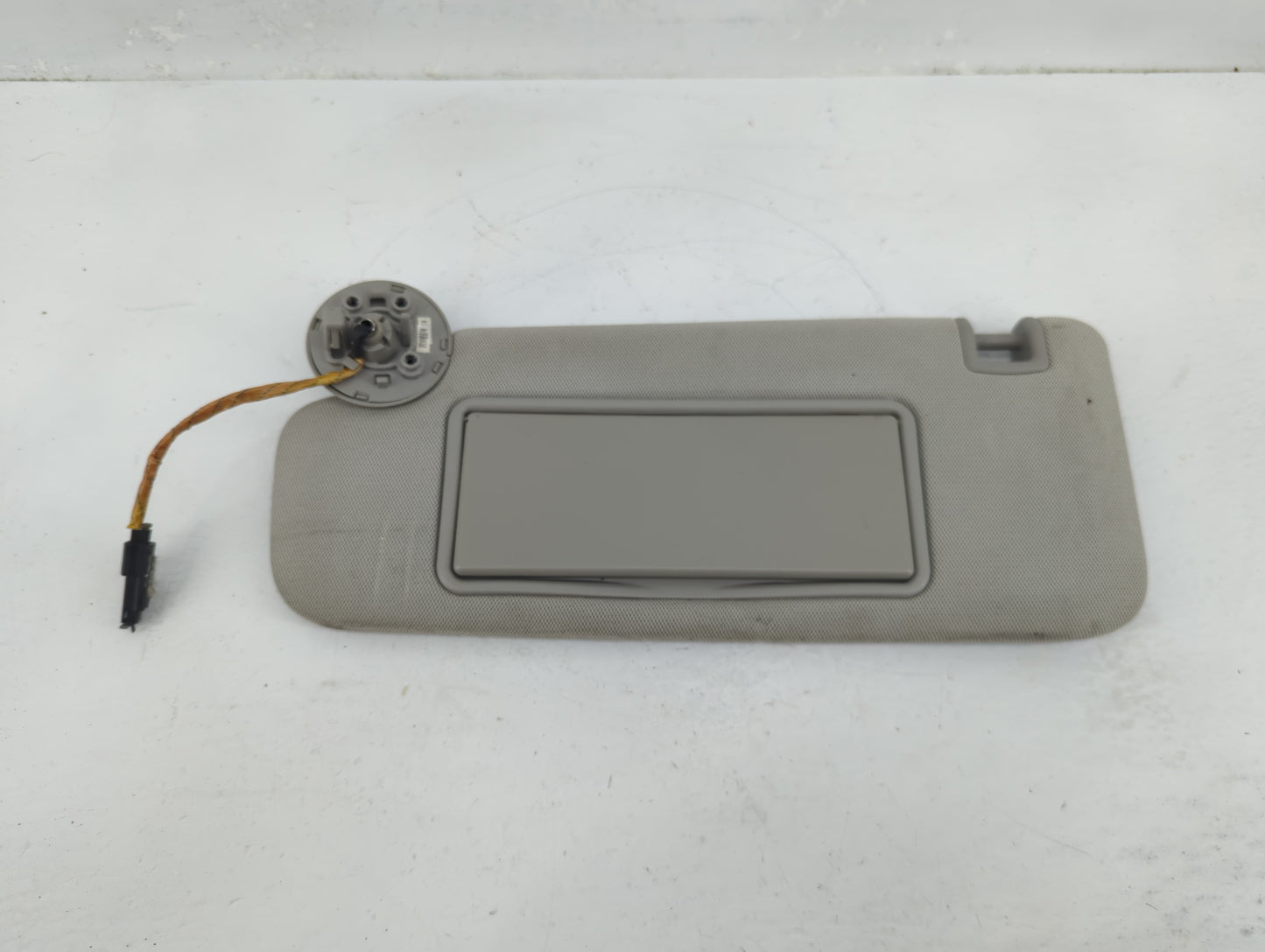 2013-2016 Chevrolet Malibu Sun Visor Shade Replacement Driver Left Mirror Fits Fits 2013 2014 2015 2016 OEM Used Auto Parts 