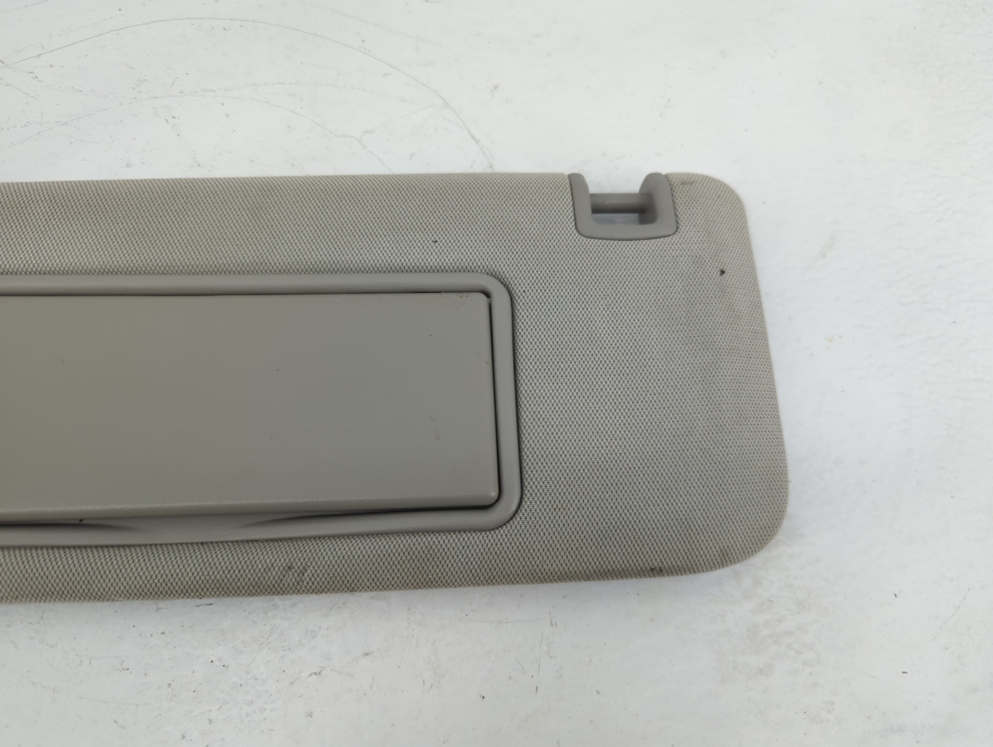 2013-2016 Chevrolet Malibu Sun Visor Shade Replacement Driver Left Mirror Fits Fits 2013 2014 2015 2016 OEM Used Auto Parts 