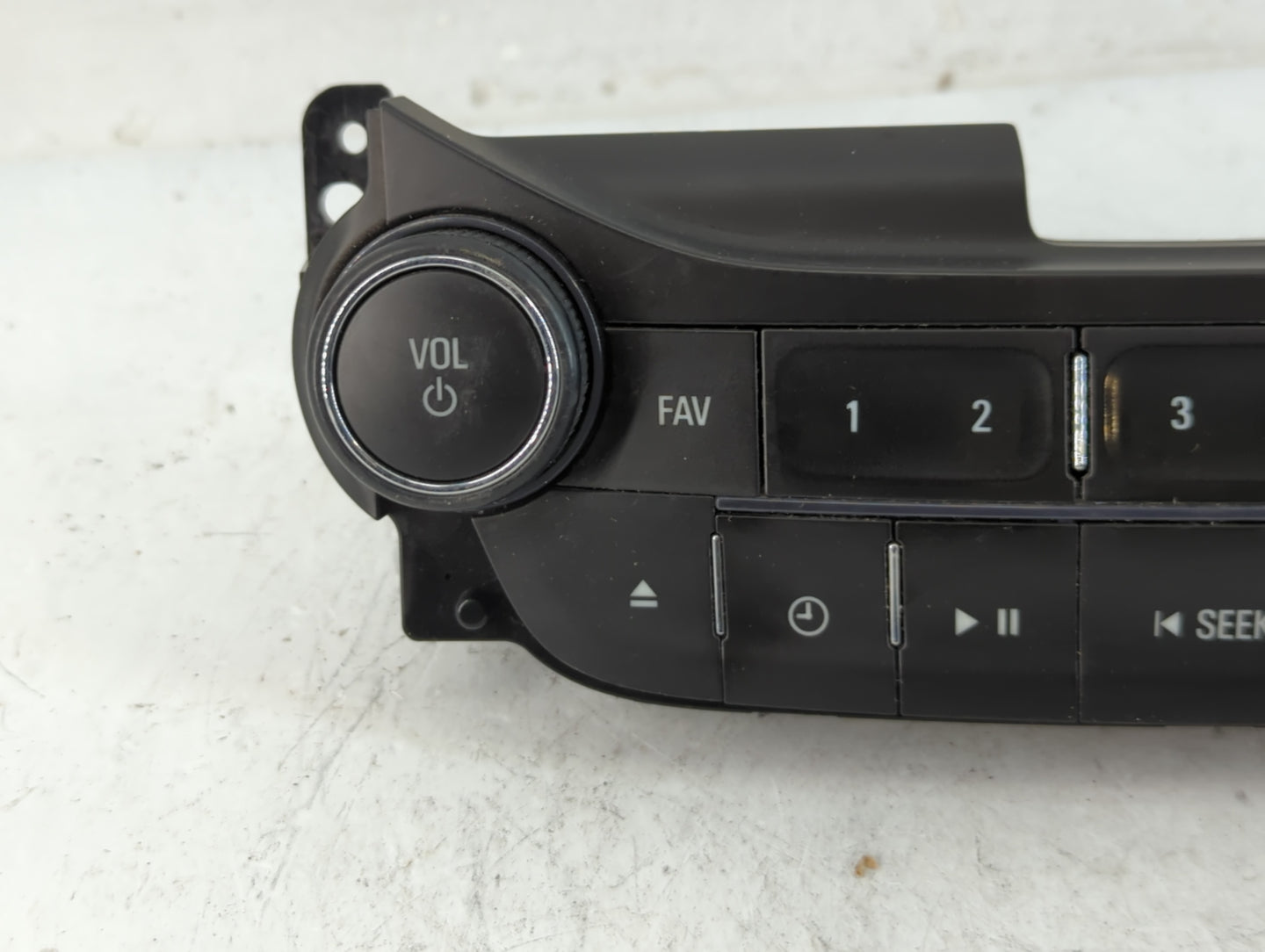 2014 Chevrolet Malibu Radio AM FM Cd Player Receiver Replacement P/N:23168356 Fits OEM Used Auto Parts - Oemusedautoparts1.c