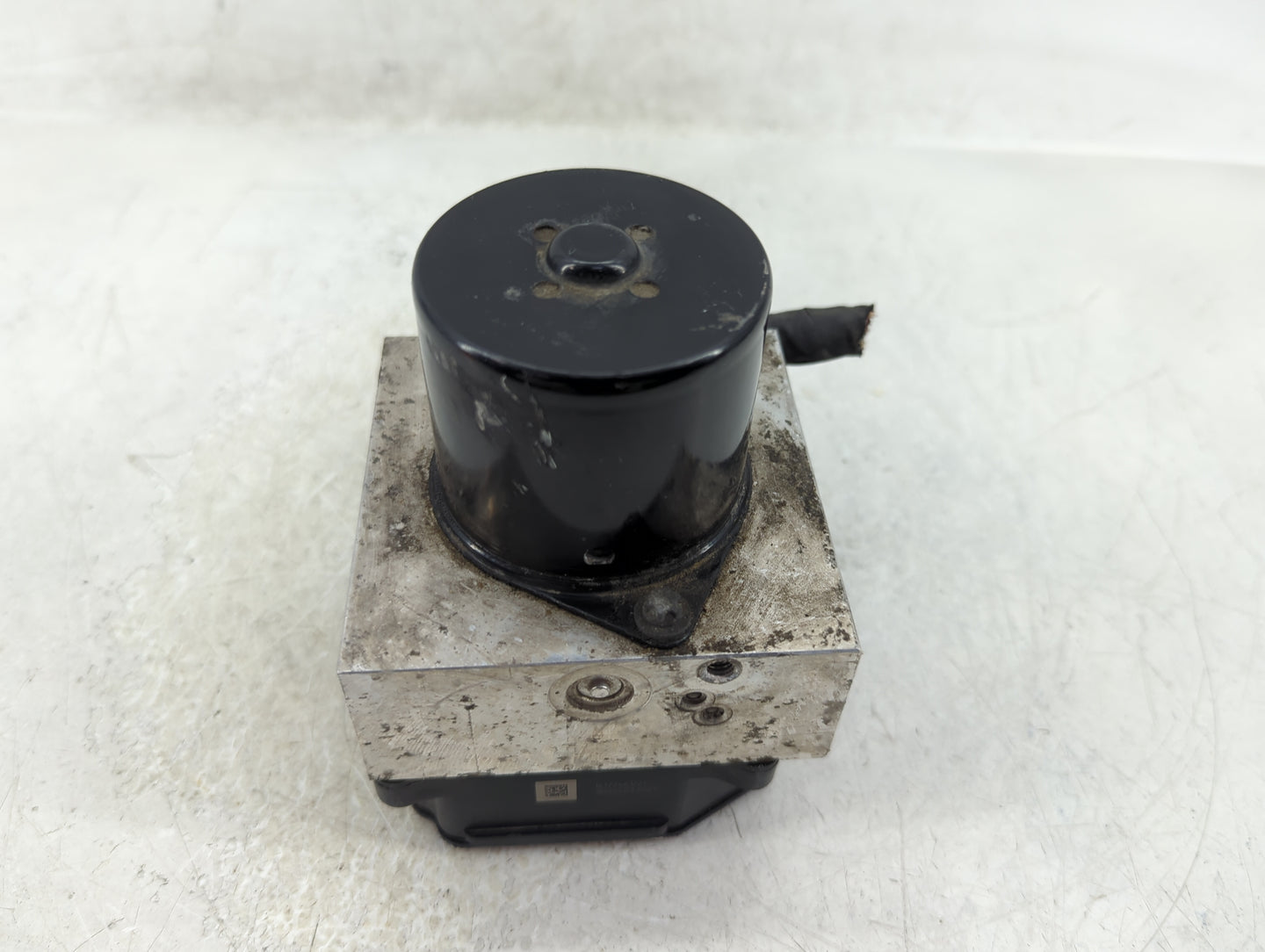 2013-2016 Chevrolet Malibu ABS Pump Control Module Replacement Fits Fits 2012 2013 2014 2015 2016 OEM Used Auto Parts - Oemu
