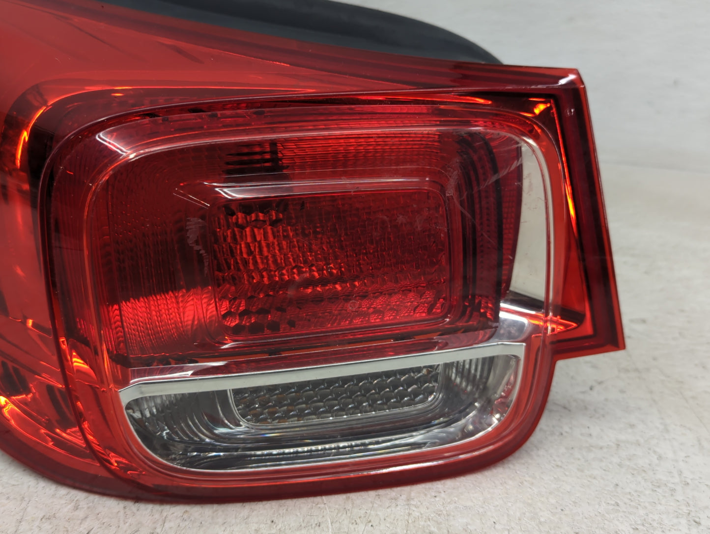 2013-2016 Chevrolet Malibu Tail Light Assembly Driver Left OEM Fits Fits 2013 2014 2015 2016 OEM Used Auto Parts - Oemusedau