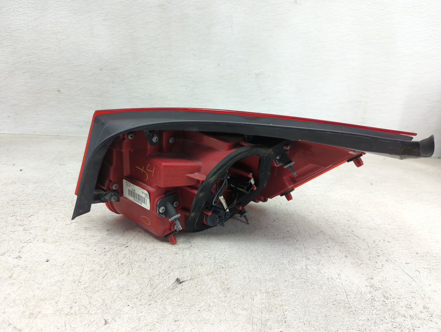 2013-2016 Chevrolet Malibu Tail Light Assembly Driver Left OEM Fits Fits 2013 2014 2015 2016 OEM Used Auto Parts - Oemusedau
