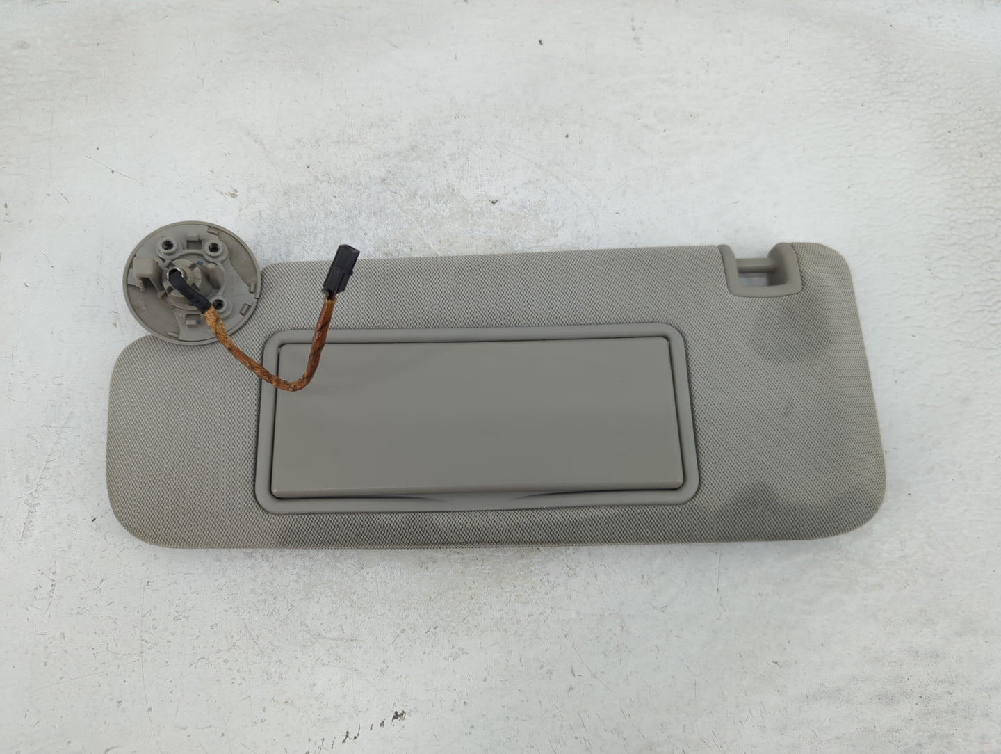 2013-2016 Chevrolet Malibu Sun Visor Shade Replacement Driver Left Mirror Fits Fits 2013 2014 2015 2016 OEM Used Auto Parts 